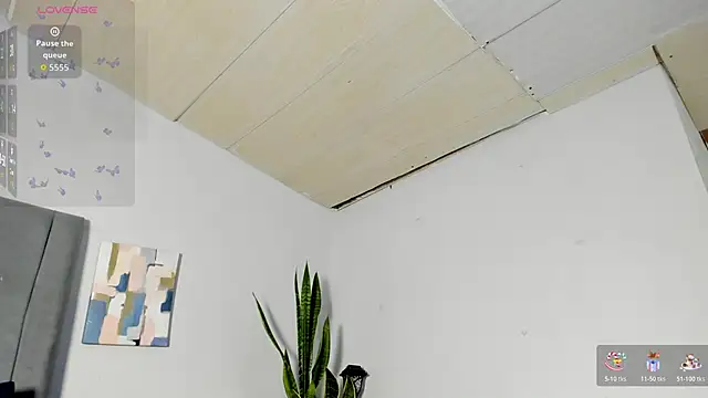 Snapshot of Sophia_Ebony chatting on February 12, 12:11 pm Sophia Ebony online show from February 12, 12:11 pm