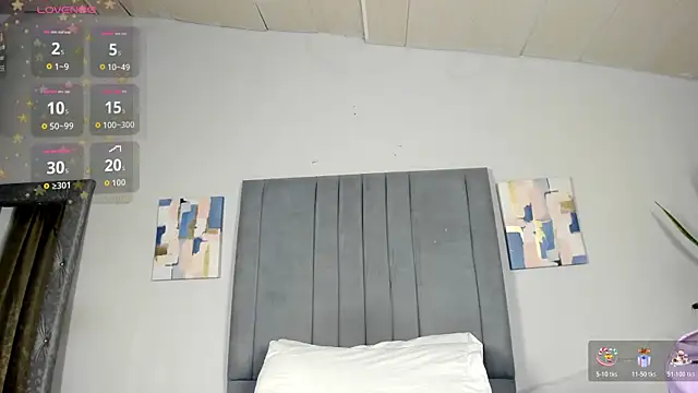 Snapshot of Sophia_Ebony chatting on February 23, 12:13 pm Sophia Ebony online show from February 23, 12:13 pm