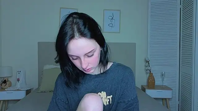 Little moly999 online show from November 17, 4:40 am