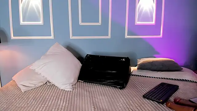 Snapshot of hannaa_zc chatting on March 2, 8:37 pm hannaa zc online show from March 2, 8:37 pm