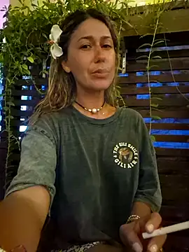 CelynaRoss online show from February 18, 2:24 pm