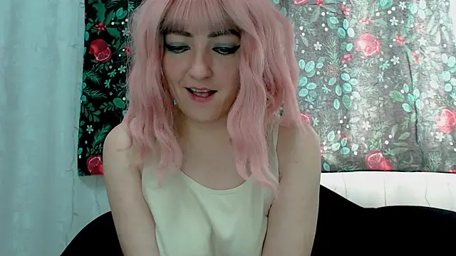 MagicPink online show from May 6, 1:16 pm