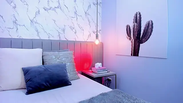 Karlla Brown online show from October 15, 3:56 pm