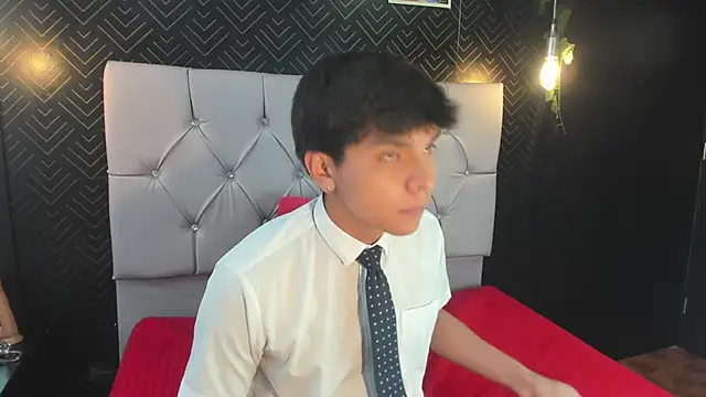 Thiago Kozak online show from November 8, 12:38 pm