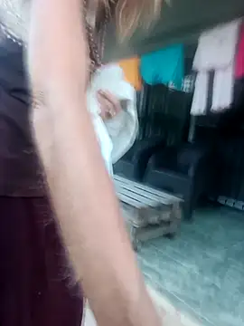 Snapshot of LunaNatural chatting on December 4, 9:56 pm LunaNatural online show from December 4, 9:56 pm