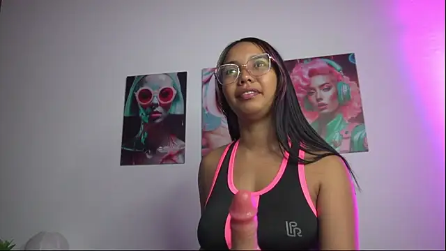 Snapshot of pocahotass_11 chatting on October 14, 12:06 pm pocahotass 11 online show from October 14, 12:06 pm