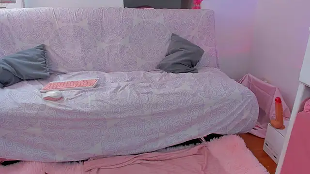 Danesacronin online show from April 7, 8:31 pm