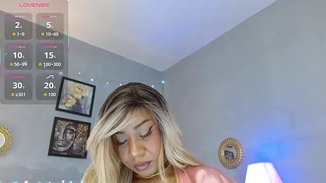 Corinndupontx online show from October 10, 5:06 am