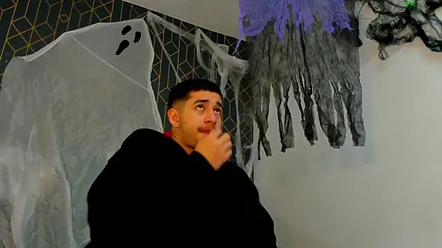 king falconer online show from October 30, 2:35 am