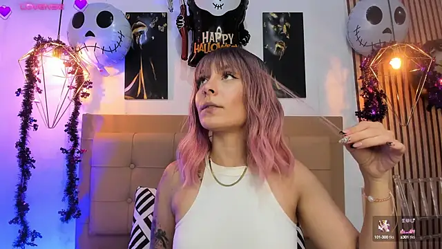 alesziarose online show from October 13, 7:25 pm