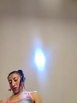 Oriana111 online show from March 20, 3:11 am