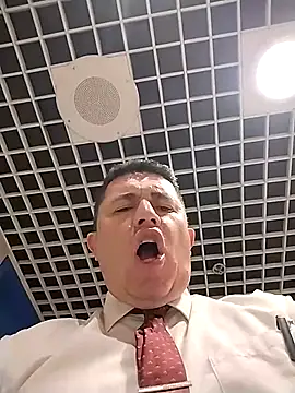 BigCristh79 online show from April 26, 2:42 am