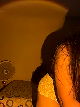 effie castroo online show from September 18, 1:51 am