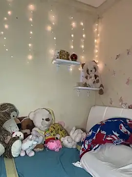 effie castroo online show from October 12, 12:20 am