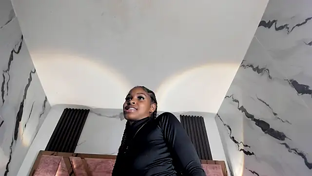 kandy bronw online show from December 15, 1:43 am