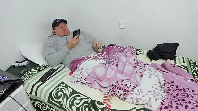 Snapshot of fuckynations chatting on November 22, 1:43 pm fuckynations online show from November 22, 1:43 pm