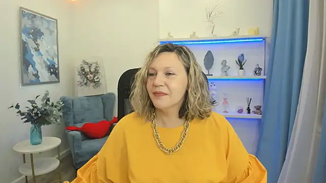 NinaStarle online show from April 16, 4:24 am