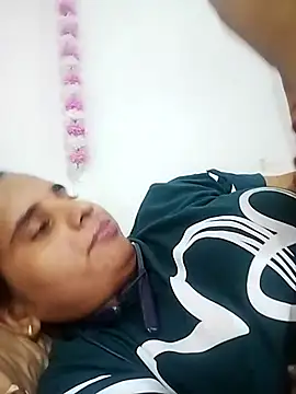 JHILMIL online show from November 6, 4:41 pm