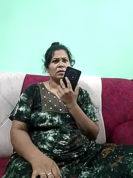 Snapshot of tamilaruvi chatting on May 9, 6:51 am tamilaruvi online show from May 9, 6:51 am