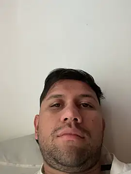 Snapshot of Michaell_Spinelly chatting on July 28, 12:48 pm Michaell Spinelly online show from July 28, 12:48 pm