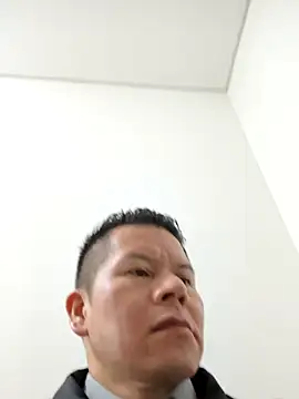 Snapshot of Manu0586 chatting on October 23, 1:38 am Manu0586 online show from October 23, 1:38 am