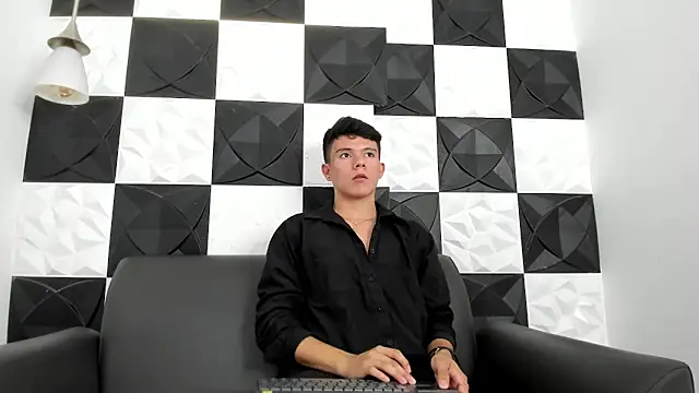 AndyFame1 online show from December 15, 6:56 pm