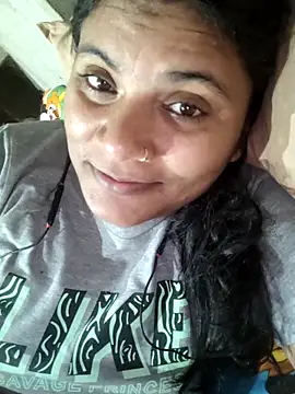 Snapshot of couple_71 chatting on November 13, 7:07 am couple 71 online show from November 13, 7:07 am