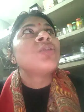 couple 71 online show from January 10, 2:08 pm