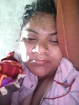 couple 71 online show from February 8, 5:16 pm