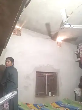 couple 71 online show from February 12, 8:20 am