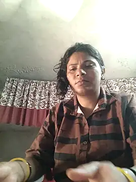 Snapshot of couple_71 chatting on July 12, 6:04 am couple 71 online show from July 12, 6:04 am