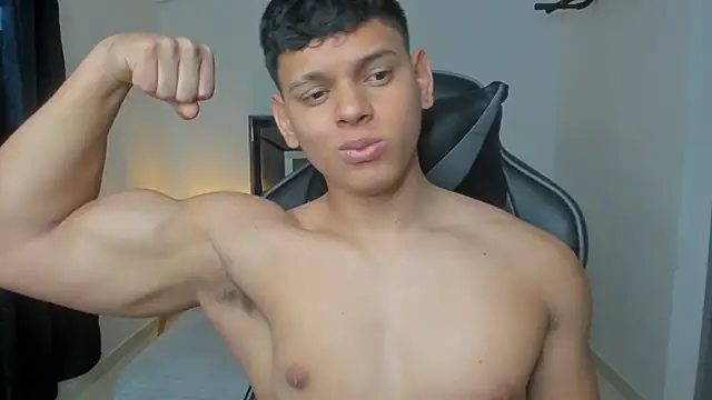 Snapshot of jett_carte chatting on November 4, 6:18 pm jett carte online show from November 4, 6:18 pm