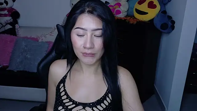 evelyn ch  online show from October 17, 2:08 pm