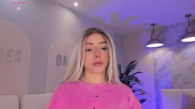 IsabellaMoreau online show from February 27, 8:53 pm