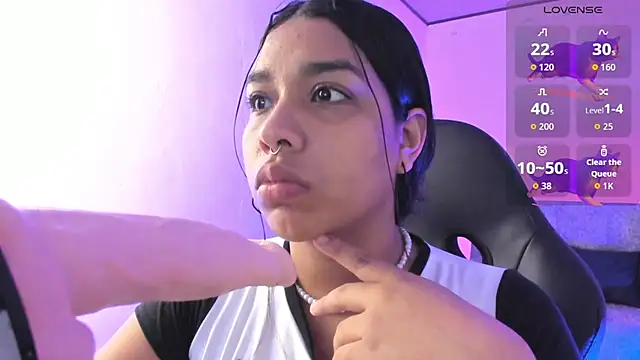 Snapshot of giselle_upp chatting on September 20, 12:44 am giselle upp online show from September 20, 12:44 am