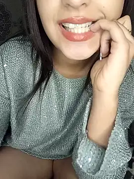 Snapshot of Mrabrba-3asal chatting on December 17, 11:33 pm Mrabrba-3asal online show from December 17, 11:33 pm