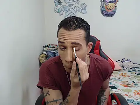 Snapshot of afrodit_25 chatting on October 24, 6:10 am afrodit 25 online show from October 24, 6:10 am