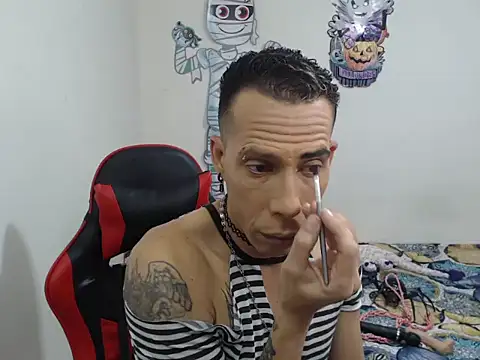 Snapshot of afrodit_25 chatting on October 28, 5:44 am afrodit 25 online show from October 28, 5:44 am