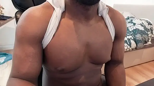 Snapshot of BBCThomas1231 chatting on February 21, 9:43 am BBCThomas1231 online show from February 21, 9:43 am