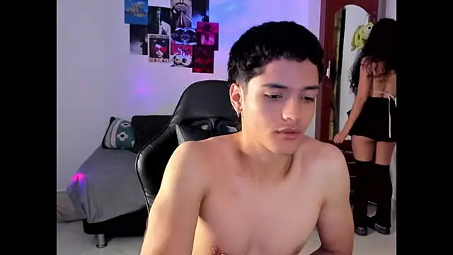 Oliver and kalypso online show from October 15, 3:39 am