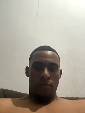 Snapshot of freedmar chatting on October 16, 4:02 am freedmar online show from October 16, 4:02 am