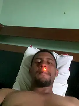 Snapshot of freedmar chatting on December 15, 8:24 pm freedmar online show from December 15, 8:24 pm