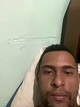 Snapshot of freedmar chatting on December 18, 12:33 pm freedmar online show from December 18, 12:33 pm