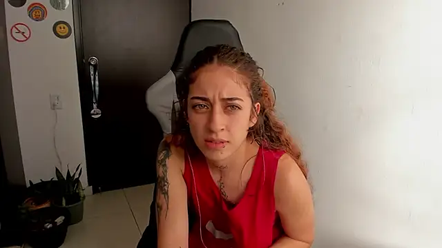 Snapshot of star_shooting8 chatting on October 28, 9:06 pm star shooting8 online show from October 28, 9:06 pm