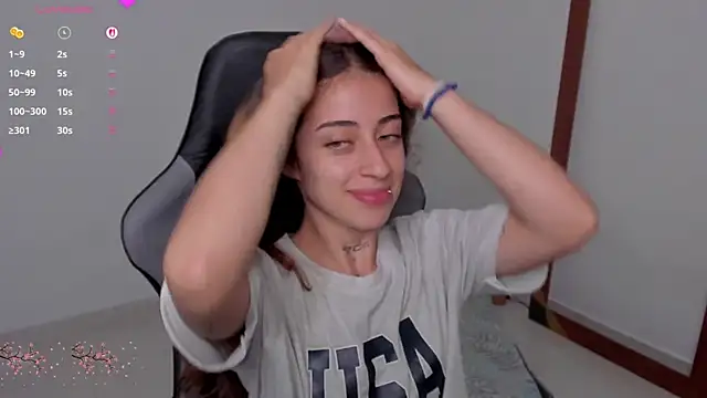 Snapshot of star_shooting8 chatting on December 3, 9:35 pm star shooting8 online show from December 3, 9:35 pm