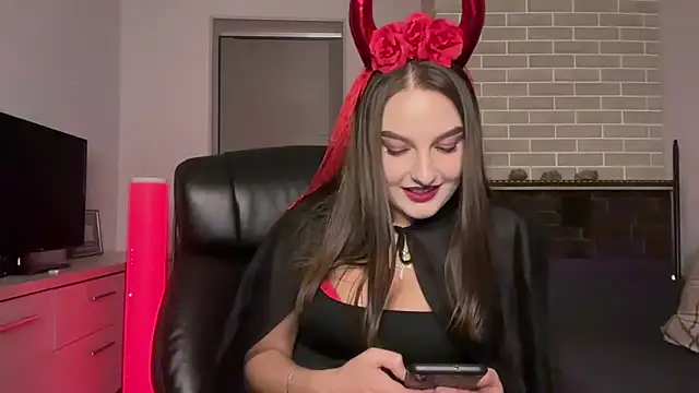 Snapshot of Rabli1 chatting on October 31, 3:13 pm Rabli1 online show from October 31, 3:13 pm