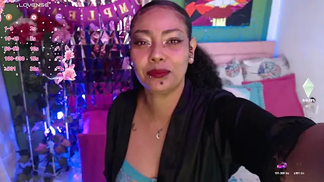 Snapshot of katherinnyazz chatting on November 15, 3:52 pm katherinnyazz online show from November 15, 3:52 pm