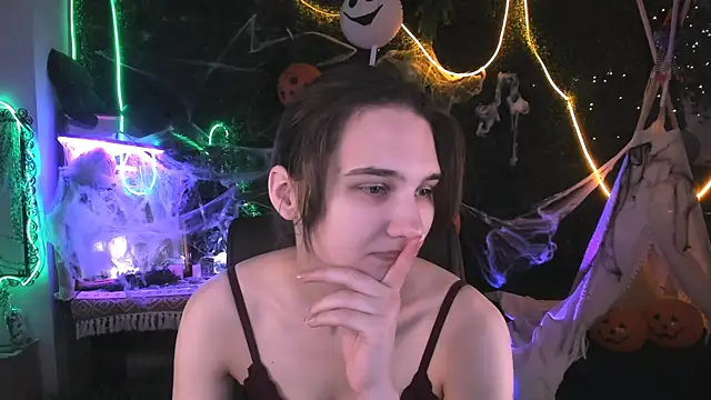 TessaMill online show from October 27, 9:13 am