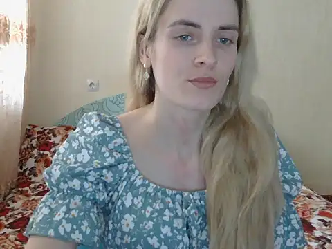 JayeTyler online show from February 12, 8:20 am