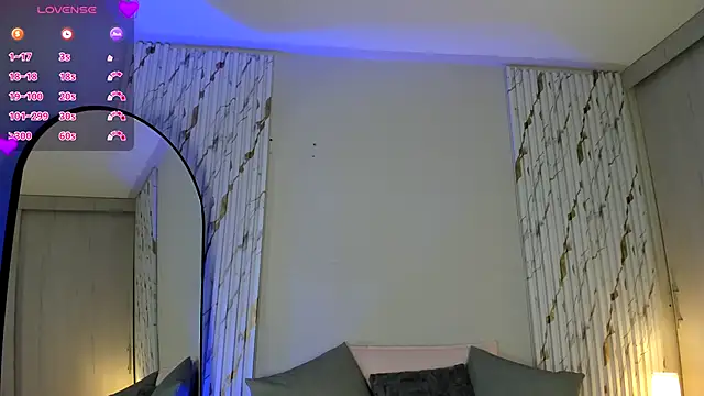 MissVioleet  online show from October 10, 5:01 pm